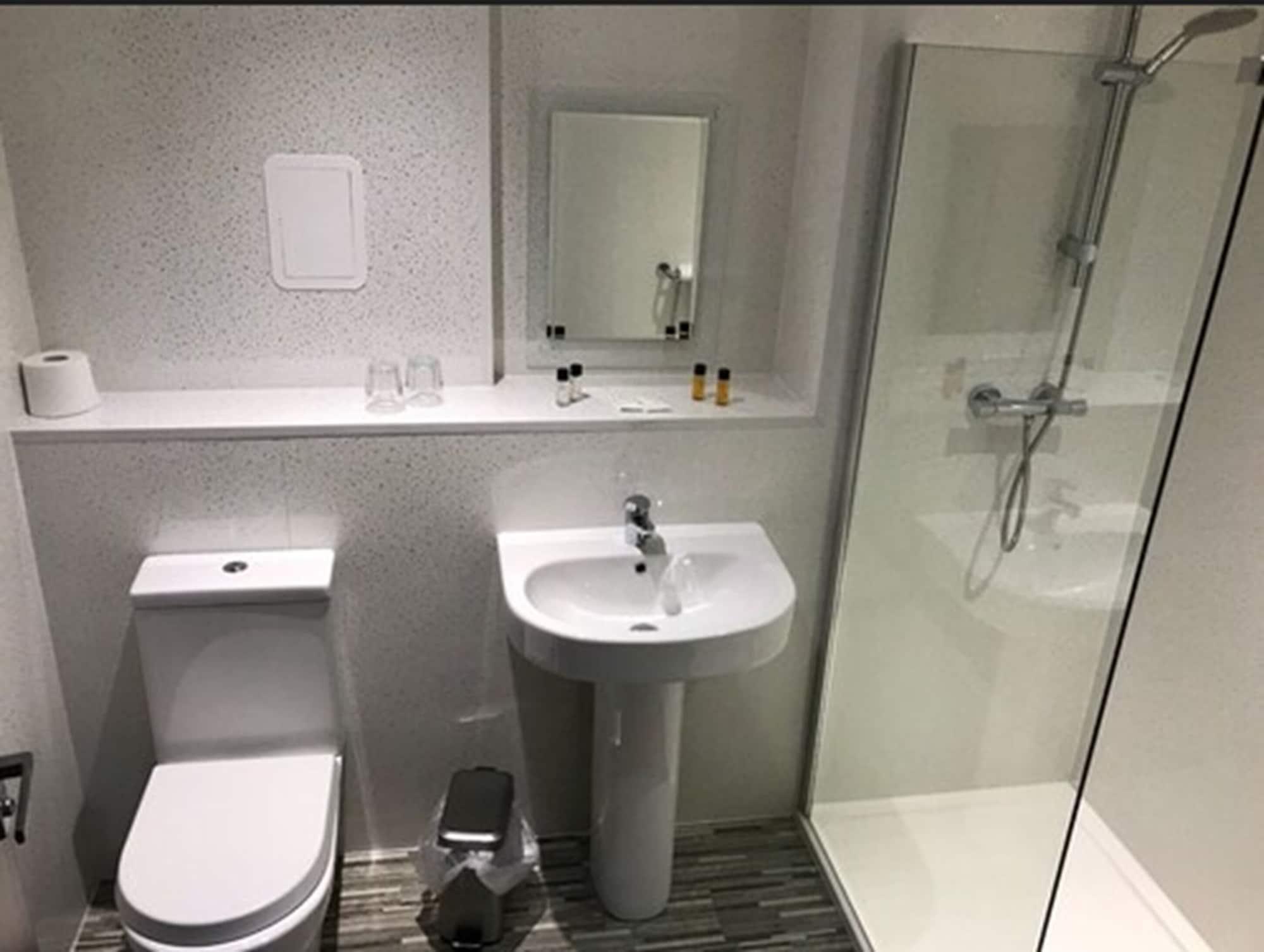Hotel Cladhan Falkirk Exteriör bild